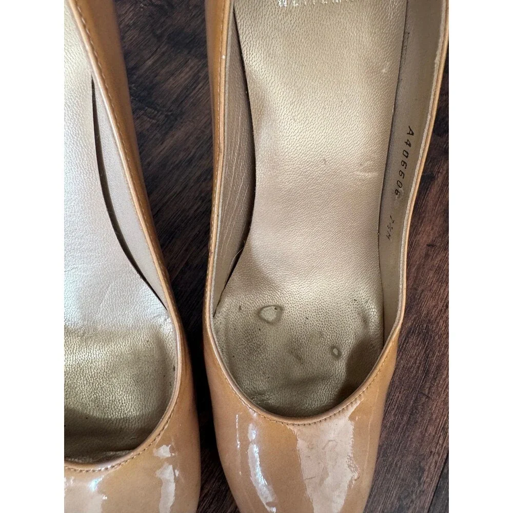 Stuart Weitzman Pumps in Nude size 7.5
